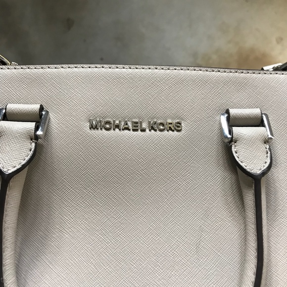 Michael Kors Selma Purse - Picture 7 of 7